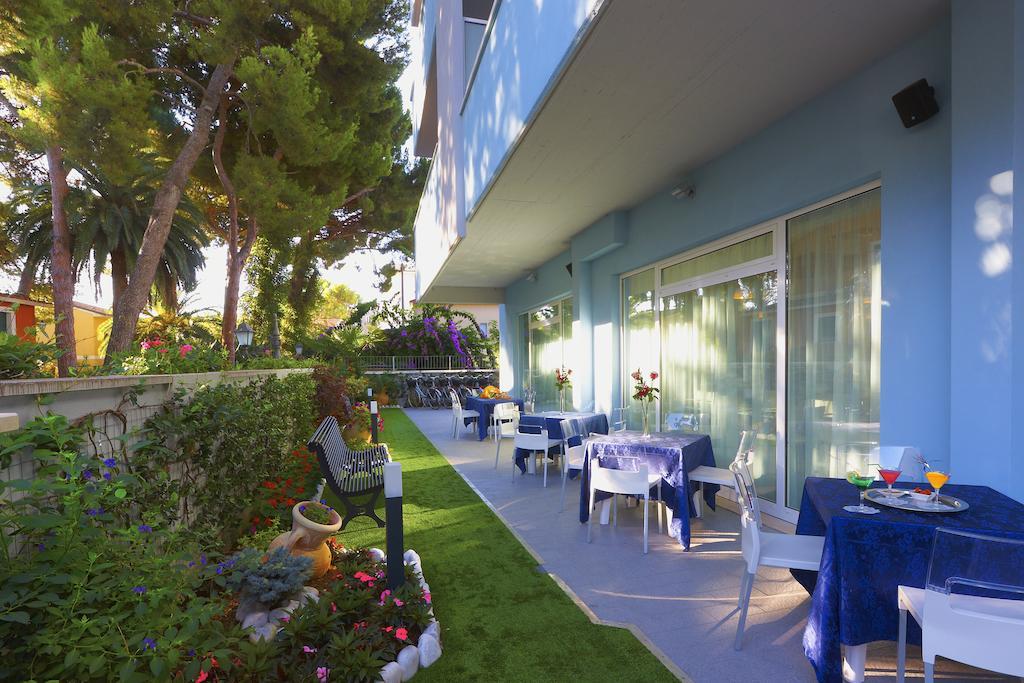 Aurea Hotel Tortoreto Exterior foto